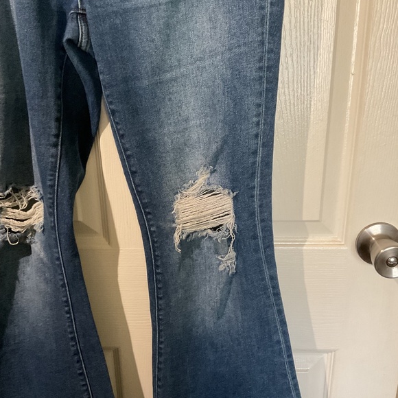 Zenana High Rise Button-Fly Flare Jeans With Distressed Knees - Picture 3 of 6